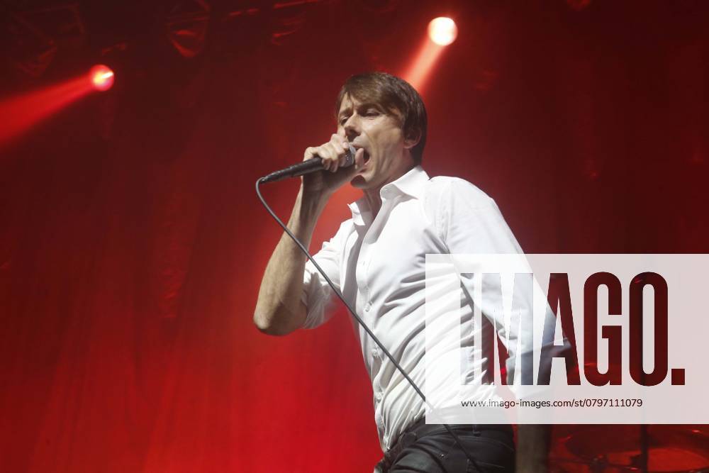 SUEDE, Singers Board Anderson, at Concert at Huxley s in Berlin, Music, Britpop, Berlin Germany, Germany