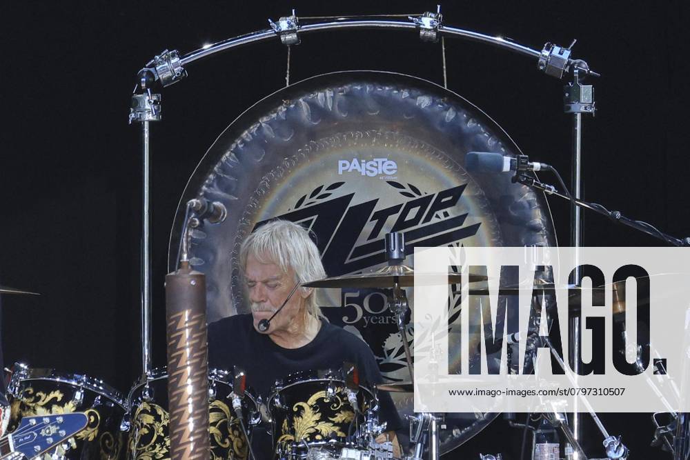 ZZ Top, at Concert Ive in the Citadel Spandau, Berlin, with Billy Gibbons, Elwood Francis, Drummer Frank Beard, Berlin