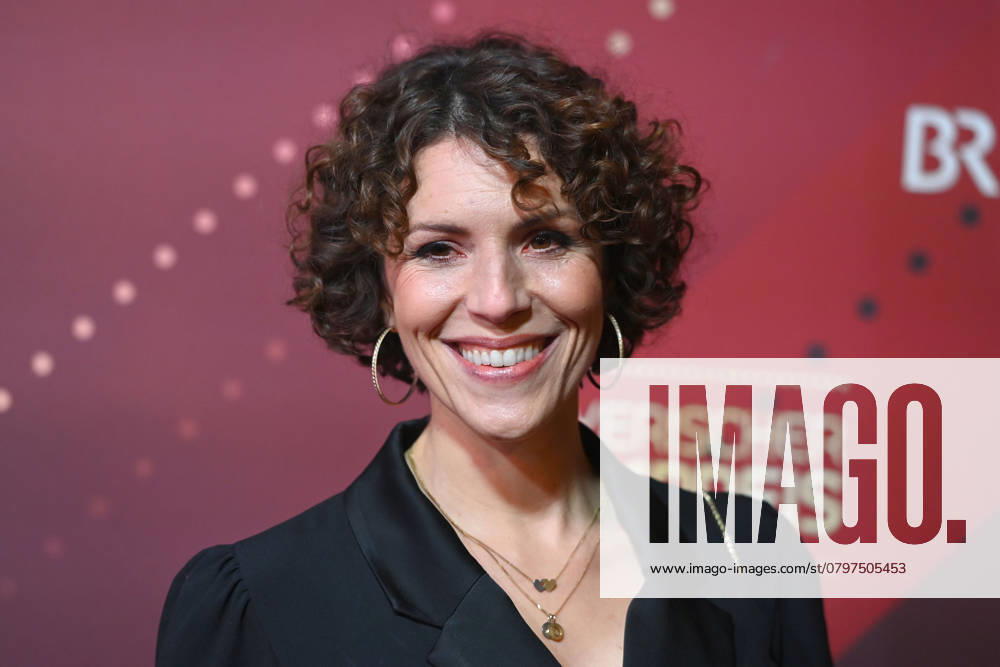 Eva Maria REICHERT actress , single picture,cropped single motif,portrait,portrait,portrait red carpet,red carpet,Bavarian Film Award 2024 on 24 01 2025 at Prinzregententheater in Munich