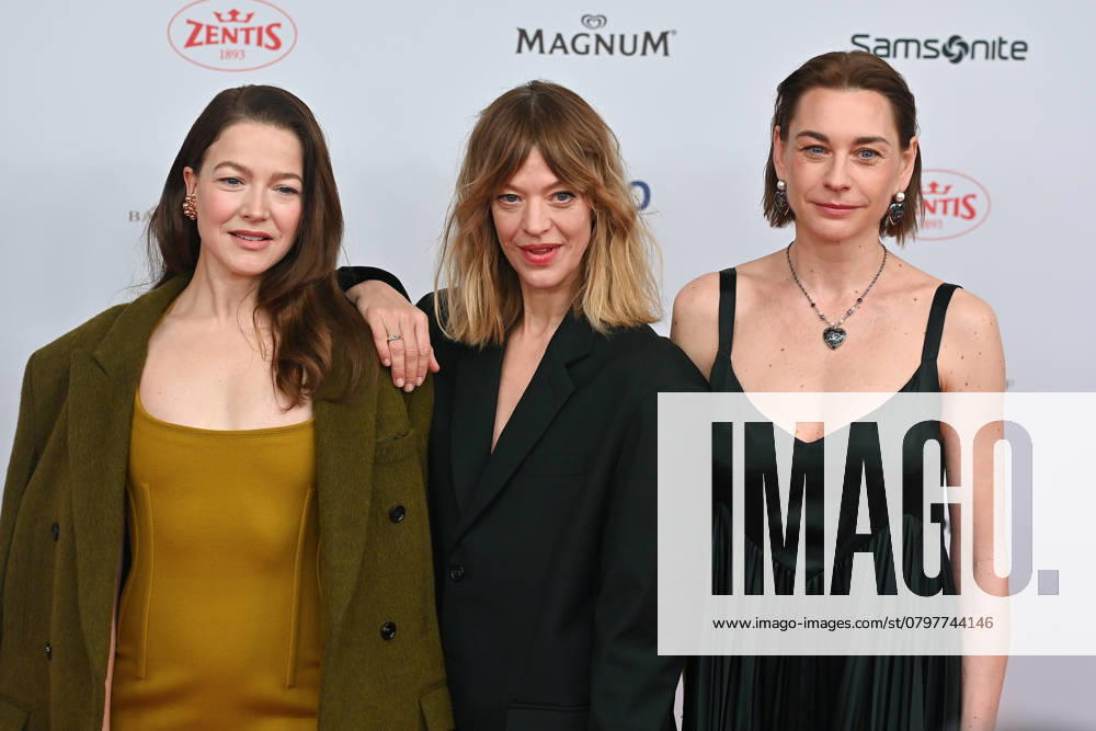 From left Hannah HERZSPRUNG, Heike MAKATSCH, Christiane Paul, 49 German Film Ball, Red Carpet, on 25 01 2024 at the H o t e l B a y e r i s c h e r H o f, M u e n c h e n
