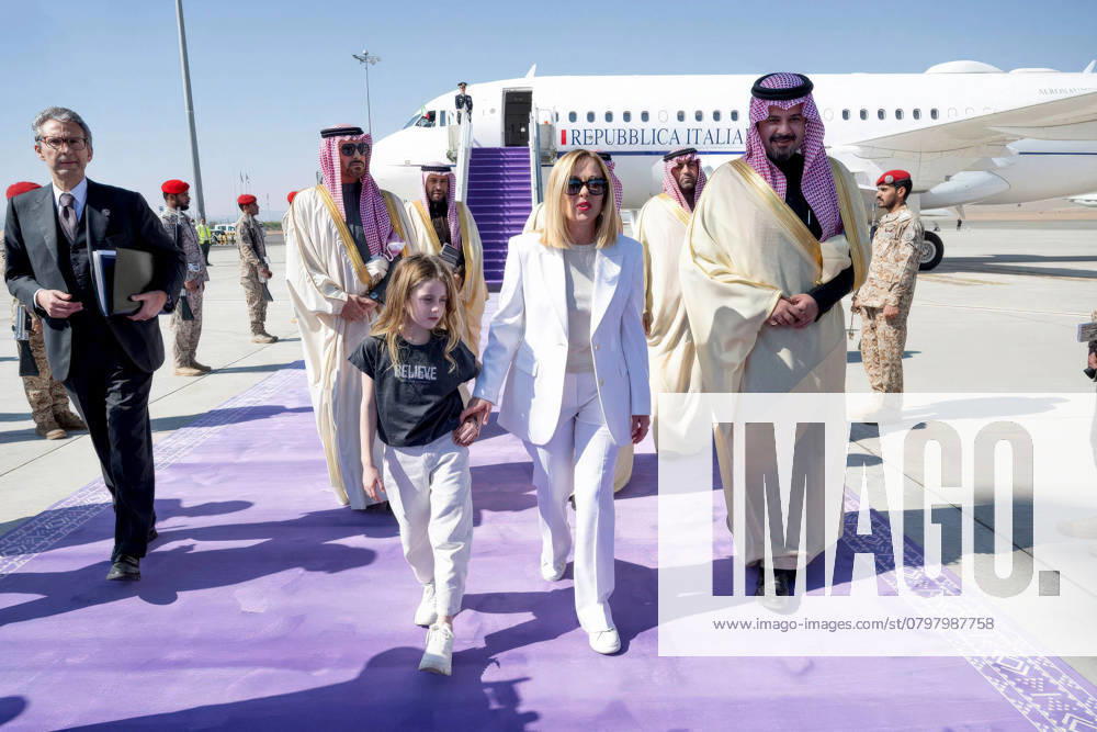KW04 Italian PM Georgia Meloni Visits Saudi Arabia Italian Prime Minister Georgia Meloni accompanied by her 8-year-old daughter Ginevra Giambruno arrive to Al Ula, Kingdom of Saudi Arabia on January 26, 2025. Photo by Balkis Press ABACAPRESS.COM Al Ula Saudi Arabia