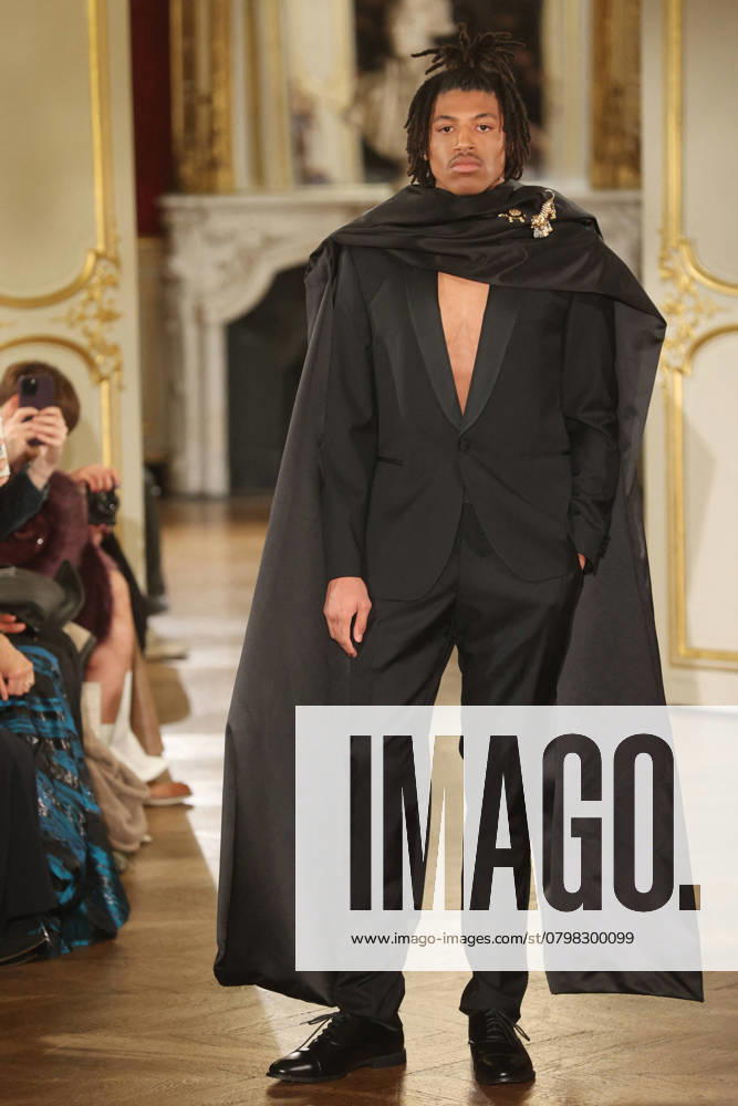 PFW Henry Samuel Klum Henry Samuel Klum (Son of Heidi Klum and Seal) walks the runway during the Lena Erziak Women s Haute-Couture Spring Summer 2025 show as part of Paris Fashion Week in Paris, France on January 28, 2025. Photo by Jerome Dominé ABACAPRESS.COM