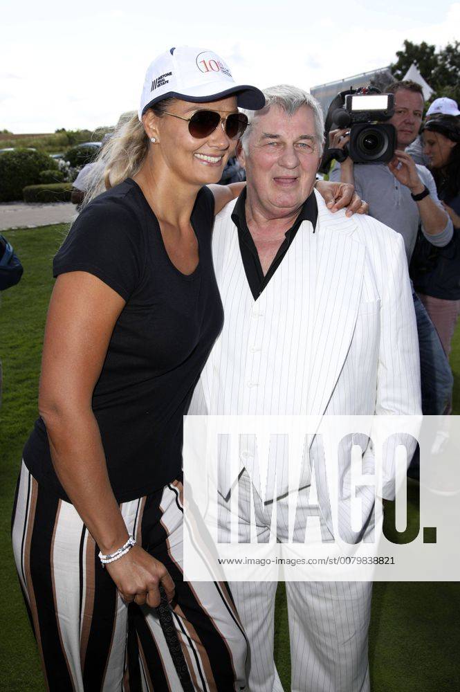 Franziska van Almsick und Heinz Hoenig beim 10. GRK Golf Charity Masters 2017 in der Golfanlage Golfclub Leipzig im Golfresort Machern. Leipzig, 19.08.2017 Foto:xS.xGabschx xFuturexImage