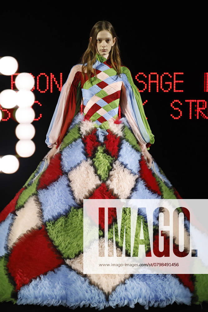 Valentino Haute Couture - Spring Summer 2025 - Paris, January 2025 Valentino Haute Couture - Spring Summer 2025 - Paris, January 2025, Credit:Zeppelin Avalon