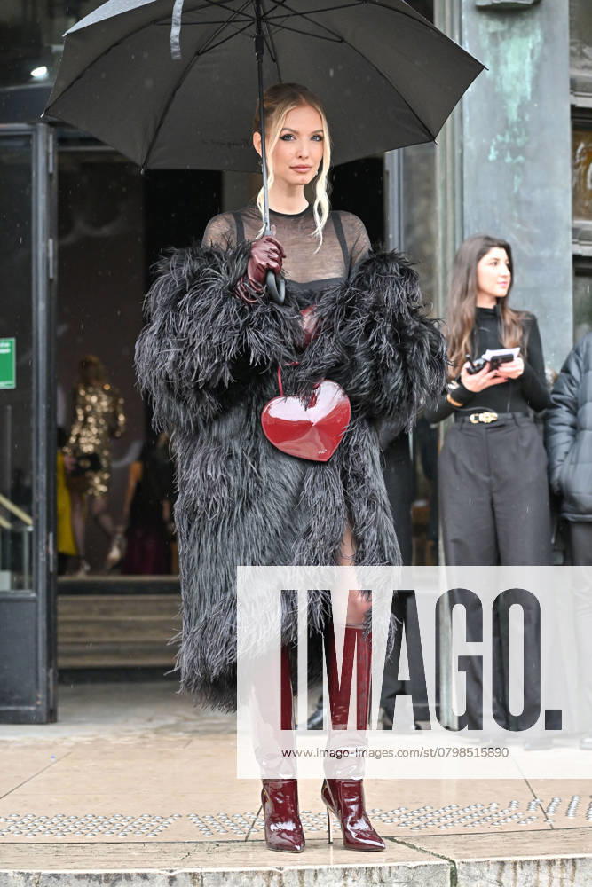 PFW Haute Couture Elie Saab Outside Arrivals JR Leonie Hanne at Elie Saab show during Haute Couture Fashion Week in Paris, France on January 29, 2025. Photo by Julien Reynaud APS-Medias ABACAPRESS.COM Paris France