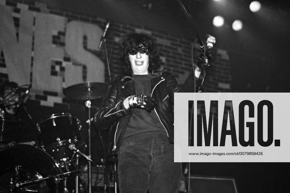 Joey Ramone von den Ramones live im Lyceum. London, 27.02.1985 Foto:xR.xKeuntjex xFuturexImage