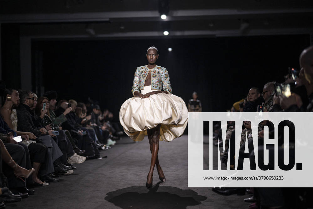 PFW - Ashi Studio Runway A model walks the runway during the Ashi Studio Haute-Couture Spring Summer 2025 show as part of Paris Fashion Week in Paris, France on January 30, 2025. Photo by Eliot Blondet ABACAPRESS.COM Paris France