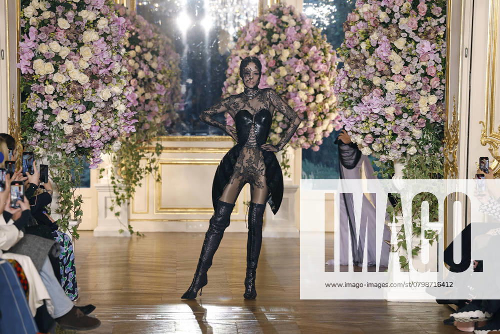 Miss Sohee Haute Couture spring summer 2025 Paris january 2005 Miss Sohee Haute Couture spring summer 2025 Paris january 2005, Credit:Zeppelin Avalon