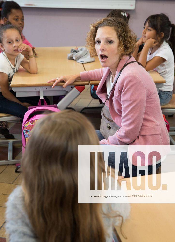 Federation Wallonia - Brussels Minister of Education and School Buildings Marie-Martine Schyns pictured during a visit to a school in Herstal, on the occasion of the first day of the new school year, Friday 01 September 2017. BENOITxDOPPAGNE 05156742