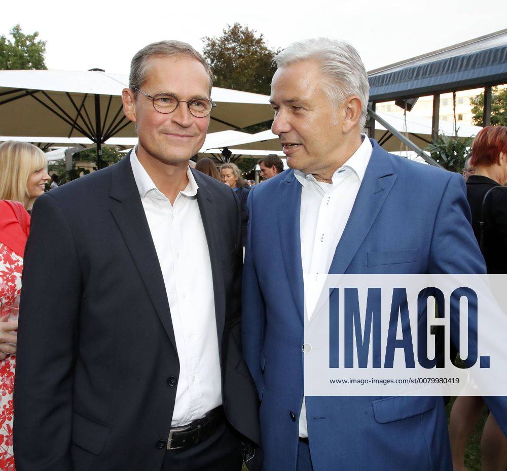 Michael Mueller,Klaus Wowereit beim VBKI Sommerfest 2017 in der European School of Management and Technology (ESMT) in Berlin Mitte statt.