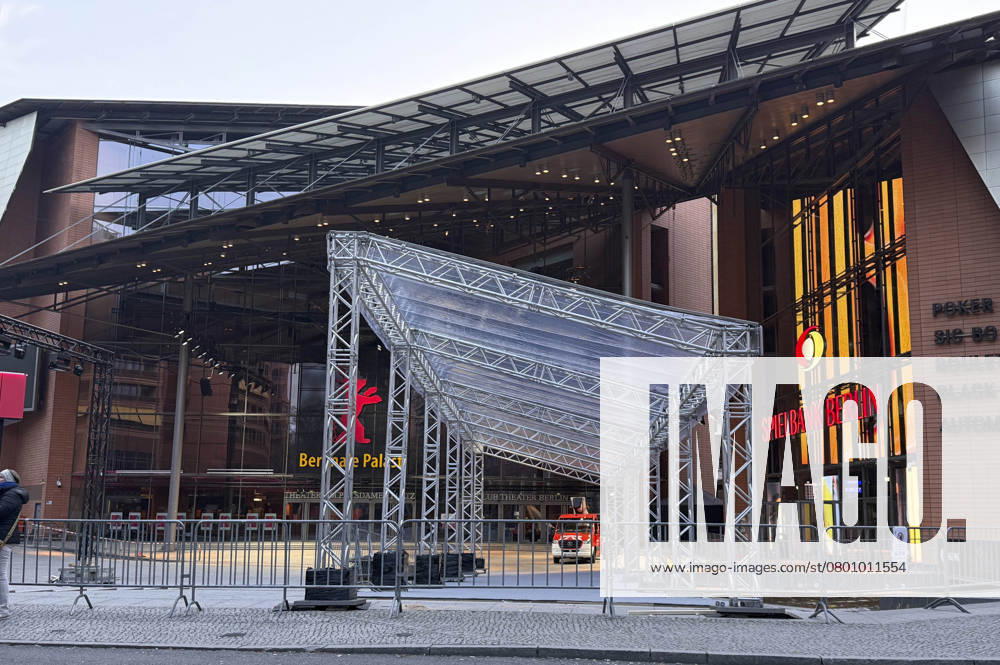 The Theater am Potsdamer Platz becomes the Berlinale Palast during the Berlinale 2025 75 Berlin International Film Festival Berlin, 09 02 2025 Foto:xN.xKubelkax xFuturexImagex berlinale_vorbereitung_5214