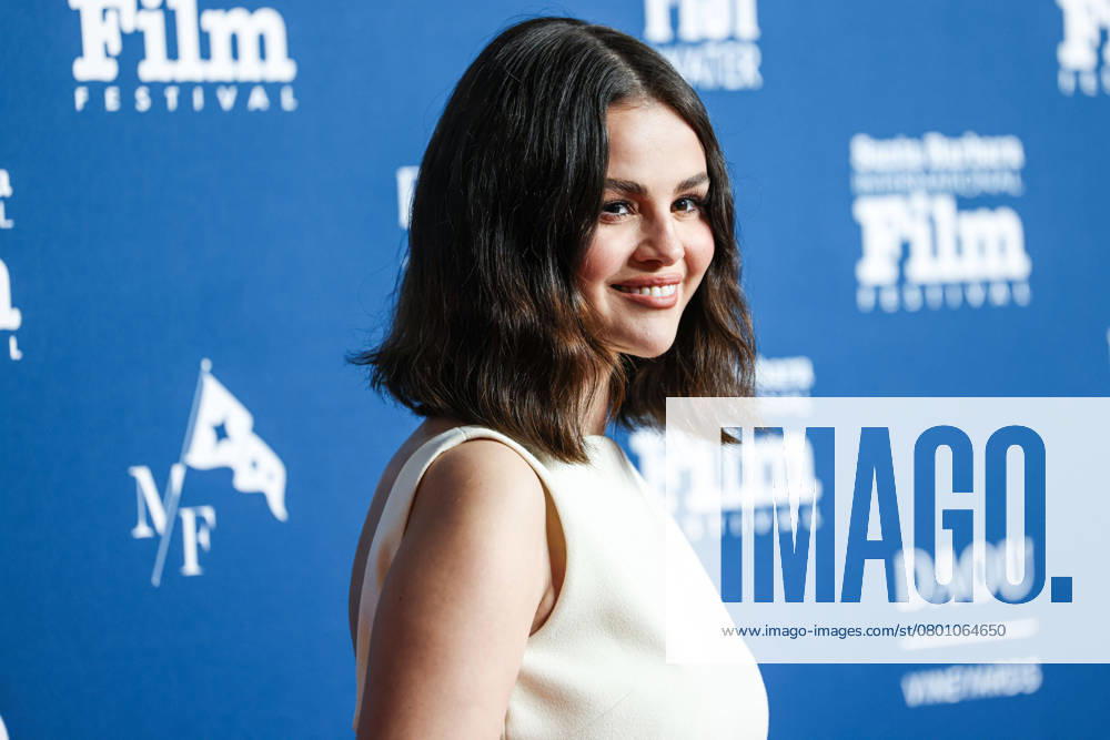 40th Annual Santa Barbara International Film Festival - Virtuosos Award SANTA BARBARA, CALIFORNIA, USA - FEBRUARY 09: Selena Gomez wearing Santoni shoes arrives at the 40th Annual Santa Barbara International Film Festival - Virtuosos Award - Honoring Ariana Grande, Clarence Maclin, Fernanda Torres, John Magaro, Mikey Madison, Monica Barbaro, Sebastian Stan, and Selena Gomez held at The Arlington Theatre on February 9, 2025 in Santa Barbara, California, United States., Credit:Xavier Collin Avalon United States, California, Santa Barbara, The Arlington Theatre