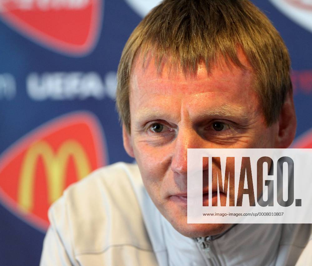Englands Stuart Pearce during his press conference Training Training - England U21 14th June, 2011 .