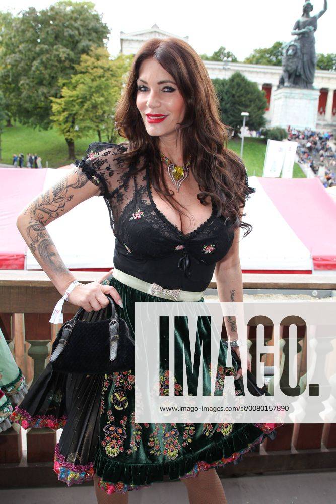 Sarah Core ProSiebenSat1 Oktoberfest in Kaefer The tent at 17 09 2017