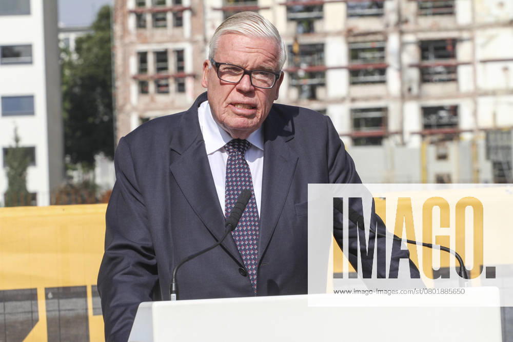 Prof Dr Klaus Michael Kuehne Kuehne Entrepreneur Owner at the Laying of the foundation stone to Hotel New building The Fontenay at the Construction site on Thursday 14 August 2014 in Hamburg HH Germany