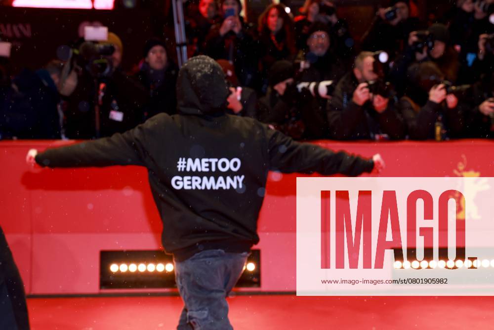Demonstrators, at the opening of the 75th Berlinale, Berlin International Film Festival, Red Carpet, Berlin Germany, Germany