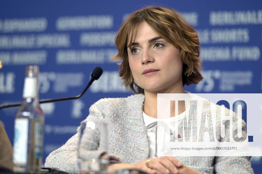 Mala Emde at the press conference for the feature film Köln 75 at the Berlinale 2025 75 Berlin International Film Festival at the Hotel Grand Hyatt Berlin, 15 02 2025 Foto:xC.xNiehausx xFuturexImagex koeln_5220