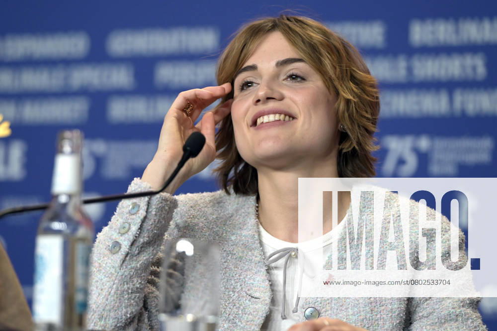 Mala Emde at the press conference for the feature film Köln 75 at the Berlinale 2025 75 Berlin International Film Festival at the Hotel Grand Hyatt Berlin, 15 02 2025 Foto:xC.xNiehausx xFuturexImagex koeln_5222