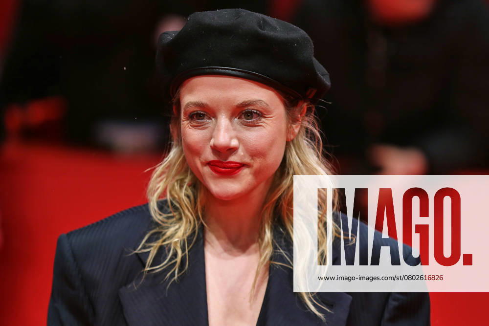Berlinale Palast, Red Carpet Berlinale 2025 Opening Jella Haase