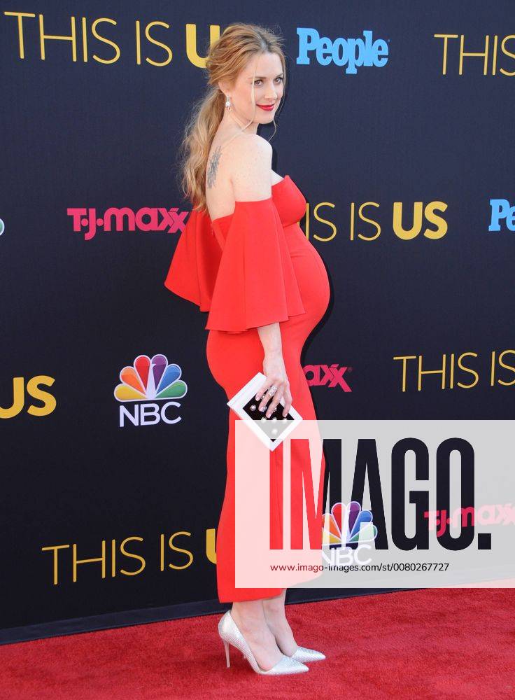 Hollywood, CA, U.S. - 26 September 2017 - Hollywood, California - Alexandra Breckenridge. This Is Us Season 2 Premiere held at Neuehouse Hollywood in Hollywood. Photo Credit: AdMedia Hollywood U.S. - ZUMAa123 20170926_zaa_a123_070