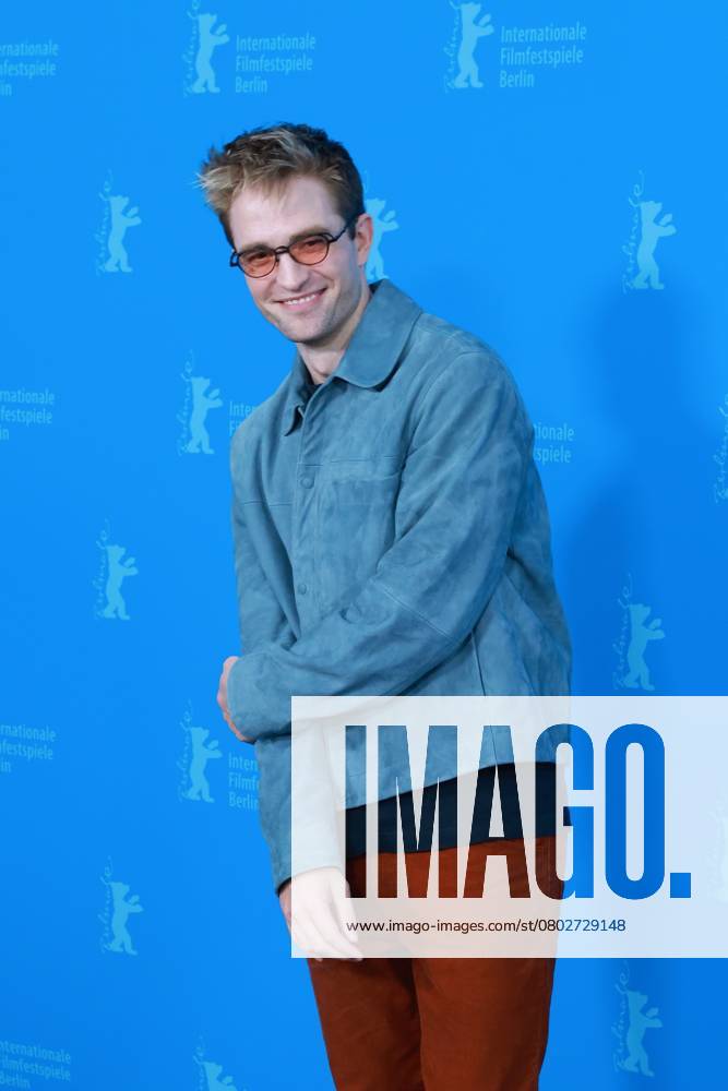 Robert Pattinson at the photocall for Mickey 17, 75 Berlinale, Grand Hyatt Hotel, Berlin, Berlin Germany, Germany