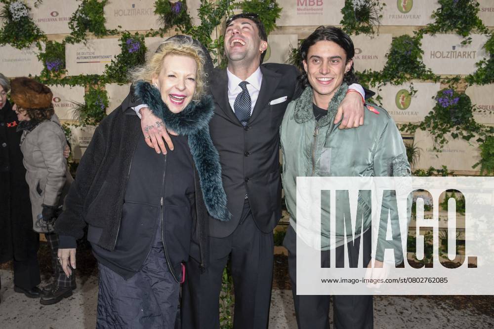 Leo Altaras, Sunnyi Melles and Aaron Altaras actors as guests at the Medienboard Party at Holzmarkt in Berlin at the 75th Berlin International Film Festival on 15 02 2025 in Berlin Berlin Germany