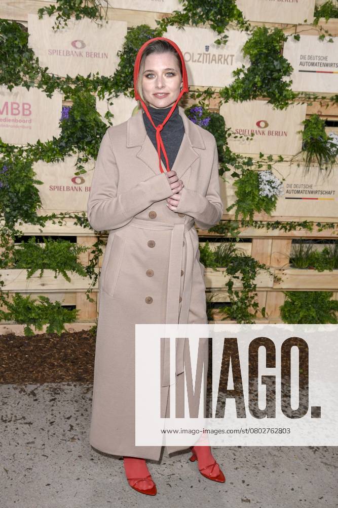 Svenja Jung Actress at the Medienboard Party at Holzmarkt in Berlin at the 75th Berlin International Film Festival on 15 02 2025 in Berlin Berlin Germany