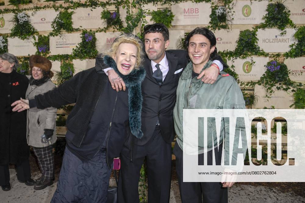 Leo Altaras, Sunnyi Melles and Aaron Altaras actors as guests at the Medienboard Party at Holzmarkt in Berlin at the 75th Berlin International Film Festival on 15 02 2025 in Berlin Berlin Germany