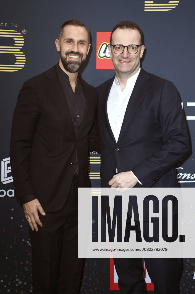 Jens Spahn with husband Daniel Funke at the Place To B Party by BILD Constantin Film as part of the Berlinale 2025 at Restaurant Borchardt Berlin, 15 02 2025 Foto:xN.xKubelkax xFuturexImagex place_to_b_5287