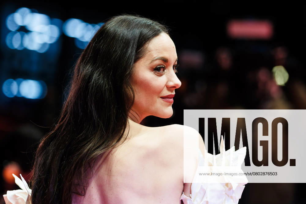 World Premiere of The Ice Tower , Berlinale Palast, Berlin, Germany Marion Cotillard seen at the World Premiere of The Ice Tower during Berlinale (Berlin Film Festival) at Berlinale Palast, Berlin, , Germany on 16 February 2025. Picture, Credit:Julie Edwards Avalon Germany, Potsdammer Platz, Berlin, Berlinale Palast
