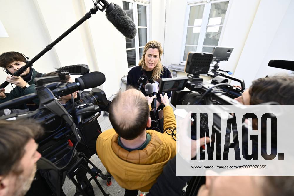Minister of Justice Annelies Verlinden talks to the press after a meeting to discuss recent shootings incidents with interior ministry and federal police, in Brussels. A man died in the last shooting in Clemenceau subway in the Cureghem - Kuregem neighborhood of Anderlecht on Saturday 15 February despite police forces in the area. ERICxLALMAND 112645070