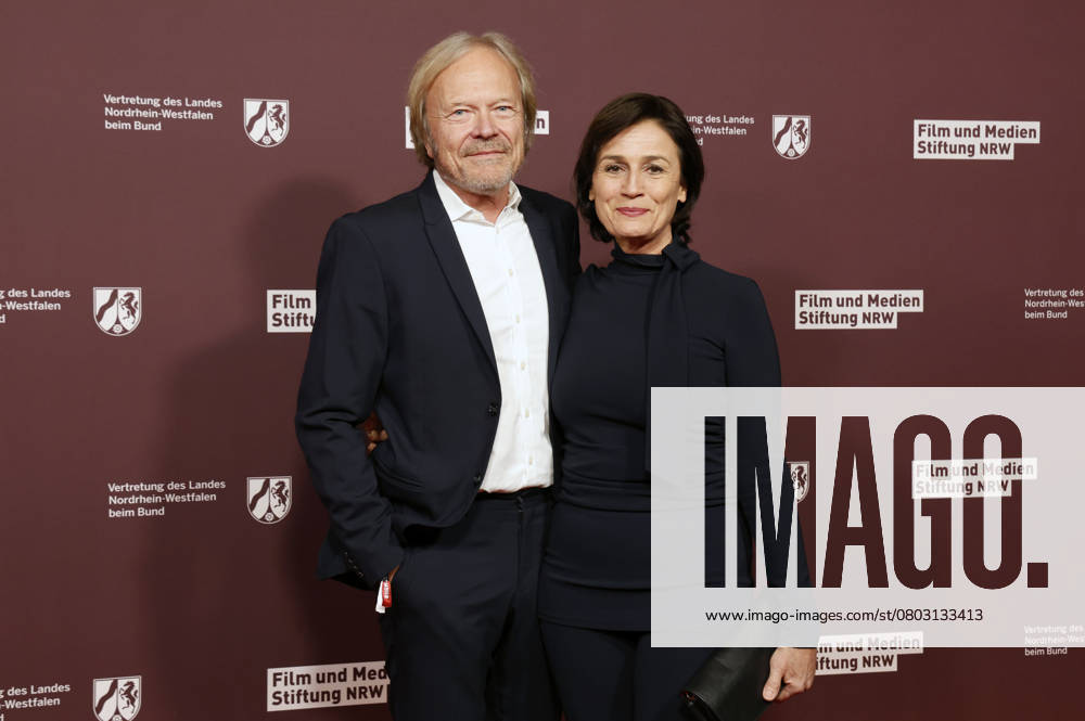 Sandra Maischberger with husband Jan Kerhart at the 22 NRW Reception of the State of NRW and the Film and Media Foundation NRW as part of the Berlinale 2025 at the Representation of the State of North Rhine-Westphalia Berlin, 16 02 2025 Foto:xD.xBedrosianx xFuturexImagex nrw_5365