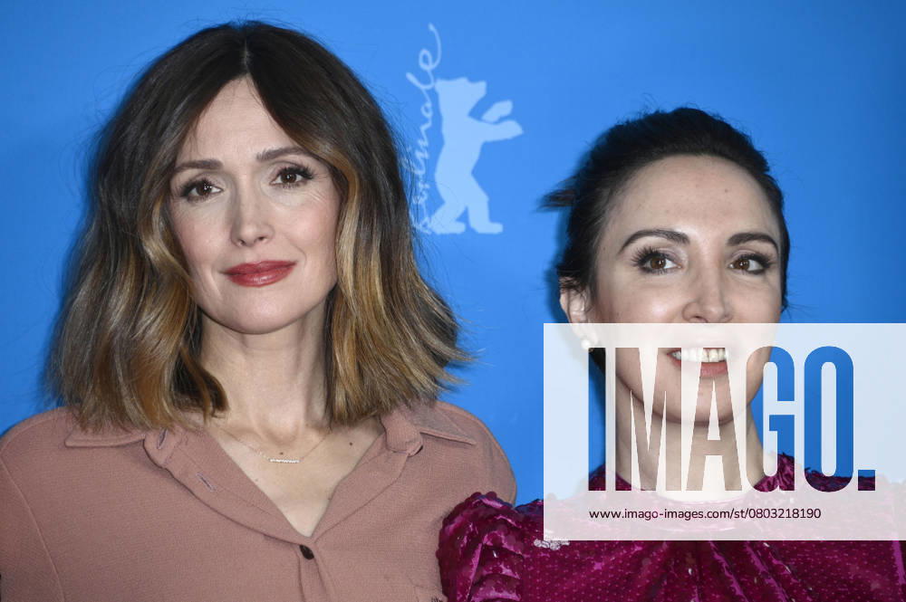 Rose Byrne and Mary Bronstein at the photocall for the feature film If I Had Legs I d Kick You at the Berlinale 2025 75 Berlin International Film Festival at the Hotel Grand Hyatt Berlin, 17 02 2025 Foto:xN.xKubelkax xFuturexImagex legs_5227