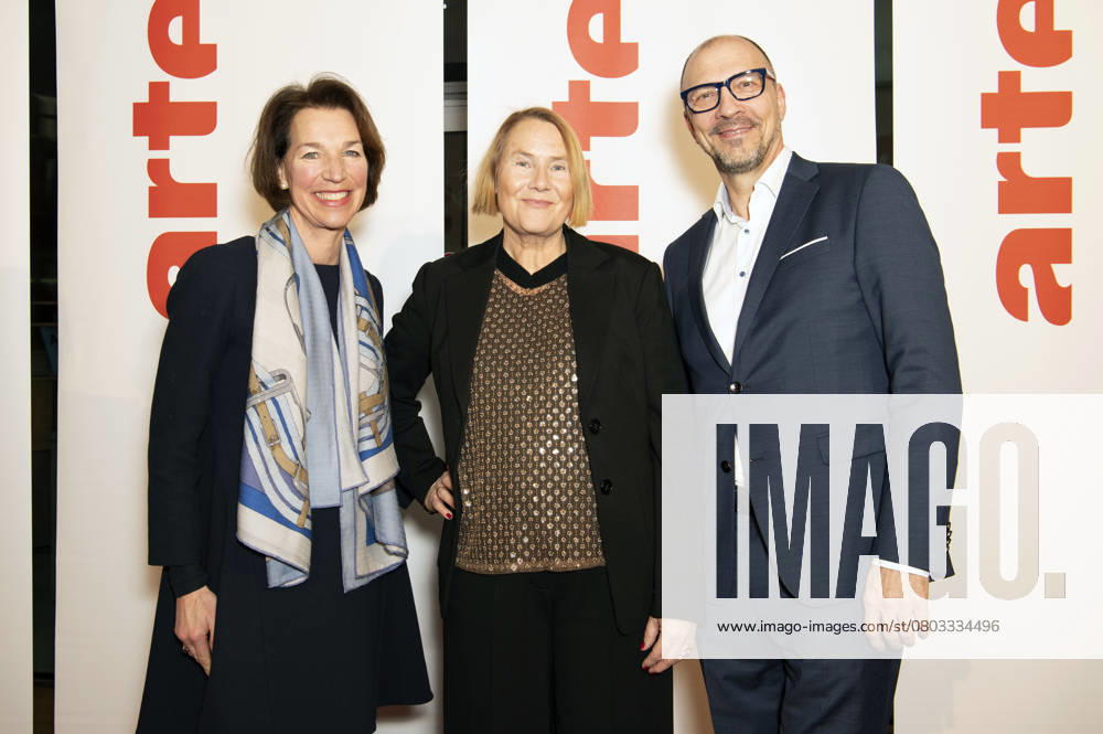 Guest, Heike Hempel and Markus Nievelstein at the ARTE reception as part of the Berlinale 2025 at the Akademie der Künste on Pariser Platz Berlin, 17 02 2025 Foto:xJ.xKnowlesx xFuturexImagex arte_5203