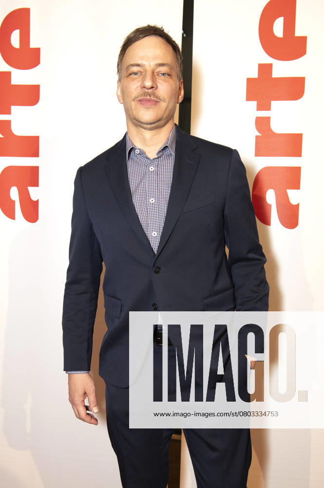 Tom Wlaschiha at the ARTE reception as part of the Berlinale 2025 at the Akademie der Künste on Pariser Platz Berlin, 17 02 2025 Foto:xJ.xKnowlesx xFuturexImagex arte_5216