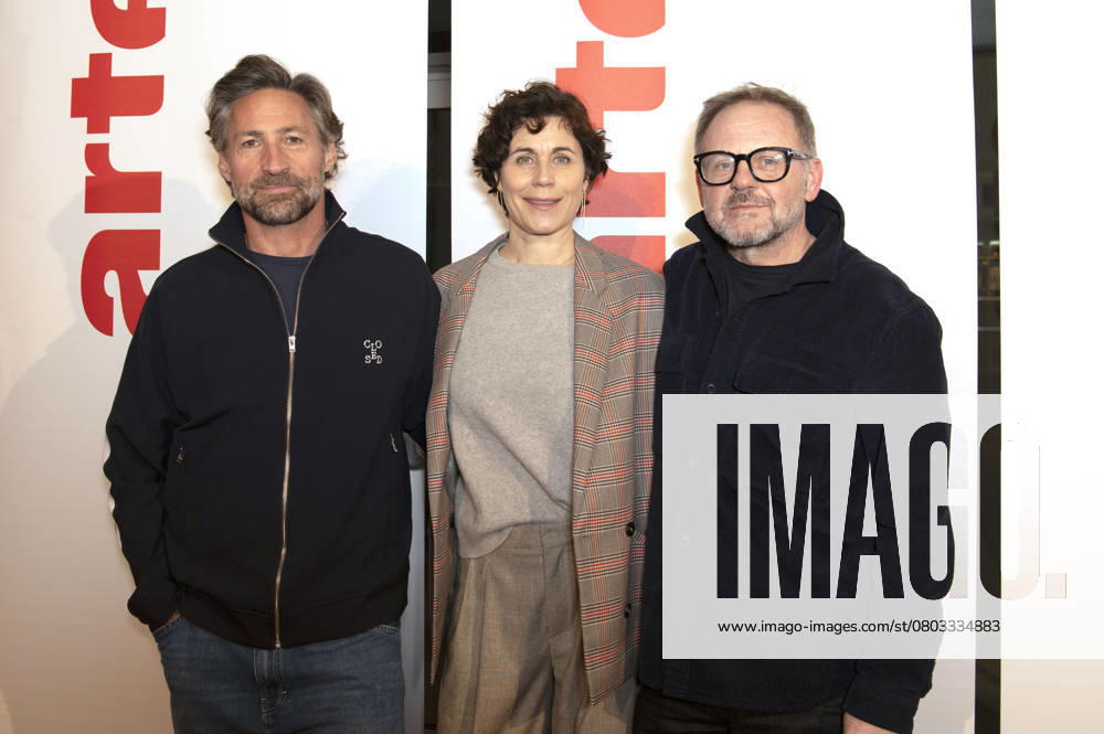 Benjamin Sadler, Nina Kunzendorf and Samuel Finzi at the ARTE reception as part of the Berlinale 2025 at the Akademie der Künste on Pariser Platz Berlin, 17 02 2025 Foto:xJ.xKnowlesx xFuturexImagex arte_5239