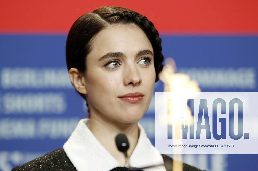 Margaret Qualley at the press conference for the feature film Blue Moon at the Berlinale 2025 75 Berlin International Film Festival at the Hotel Grand Hyatt Berlin, 18 02 2025 Foto:xC.xTamckex xFuturexImagex moon_5328