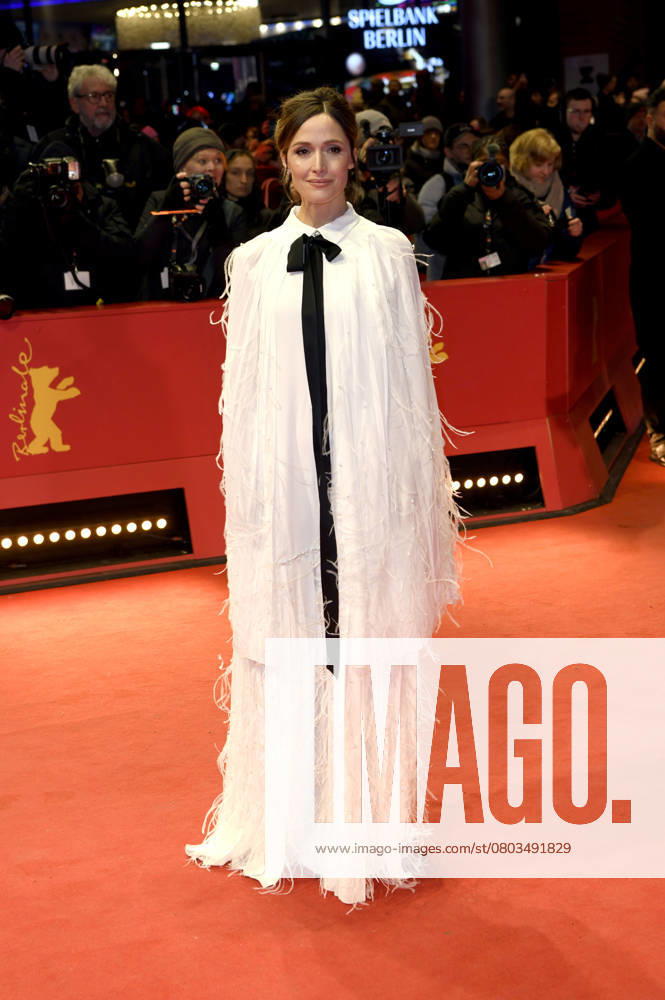 Rose Byrne at the premiere of the feature film Blue Moon at the Berlinale 2025 75 Berlin International Film Festival at the Berlinale Palast Berlin, 18 02 2025 Foto:xC.xNiehausx xFuturexImagex moon_prem_5250