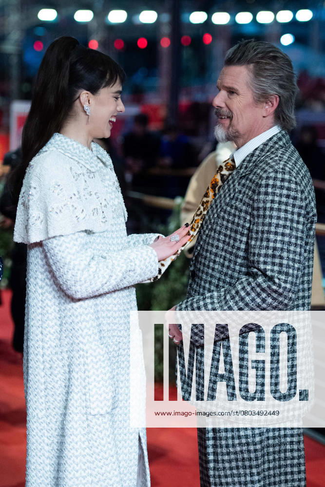 Berlinale The Thing with Feathers Premiere Margaret Qualley and Ethan Hawke attending The Thing with Feathers Premiere during the 75th Berlin International Film Festival (Berlinale) in Berlin, Germany, on February 18, 2025. Photo by Aurore Marechal ABACAPRESS.COM Berlin Germany