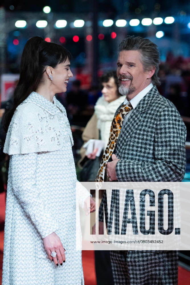 Berlinale The Thing with Feathers Premiere Margaret Qualley and Ethan Hawke attending The Thing with Feathers Premiere during the 75th Berlin International Film Festival (Berlinale) in Berlin, Germany, on February 18, 2025. Photo by Aurore Marechal ABACAPRESS.COM Berlin Germany