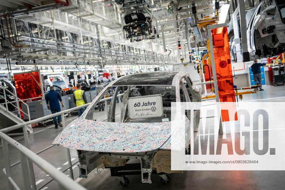 Combined production line for the ID 4 and ID 7 electric vehicles at the Volkswagen plant in Emden Combined production line for the ID 4 and ID 7 electric vehicles at the Volkswagen plant in Emden, Emden Lower Saxony Germany VW plant