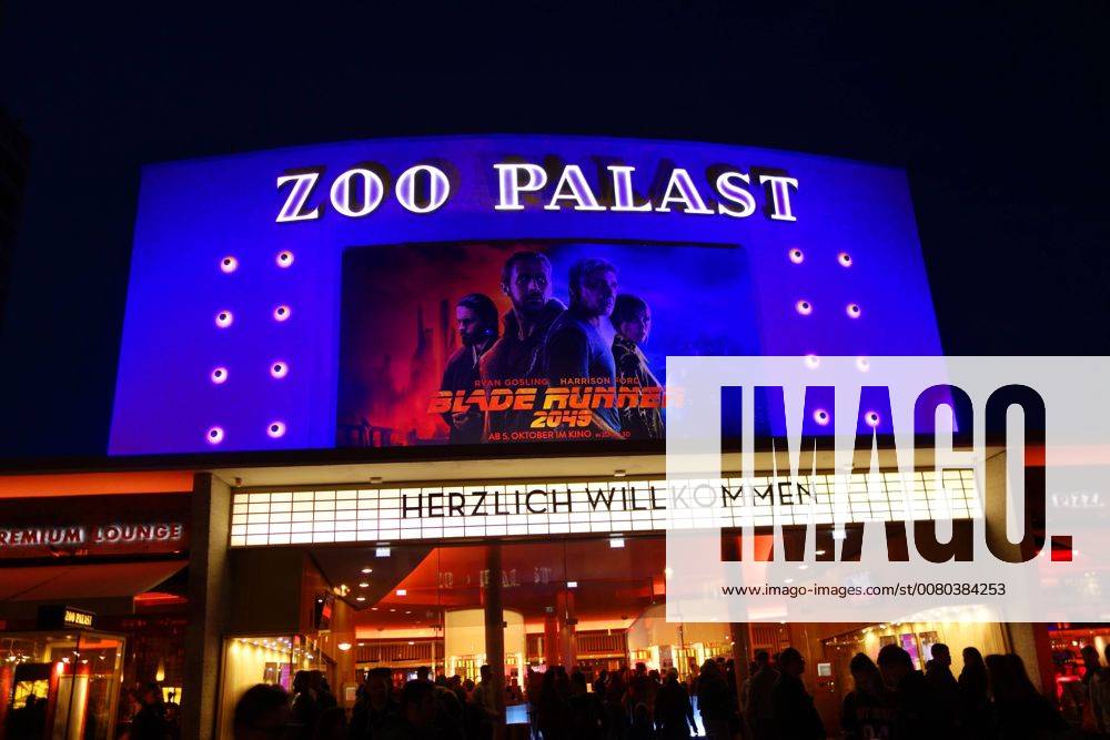 Illuminiertes Cinema Zoo Palace in Berlin at 30 09 2017 Berlin Charlottenburg Wilmersdorf Cinema Zoo Palace the today Zoo Palace was 1956 1957 after Plans the Architects Paul Schwebes Hans Schoszberger and Gerhard Fritsche built Cinema Zoo Palace Berlin