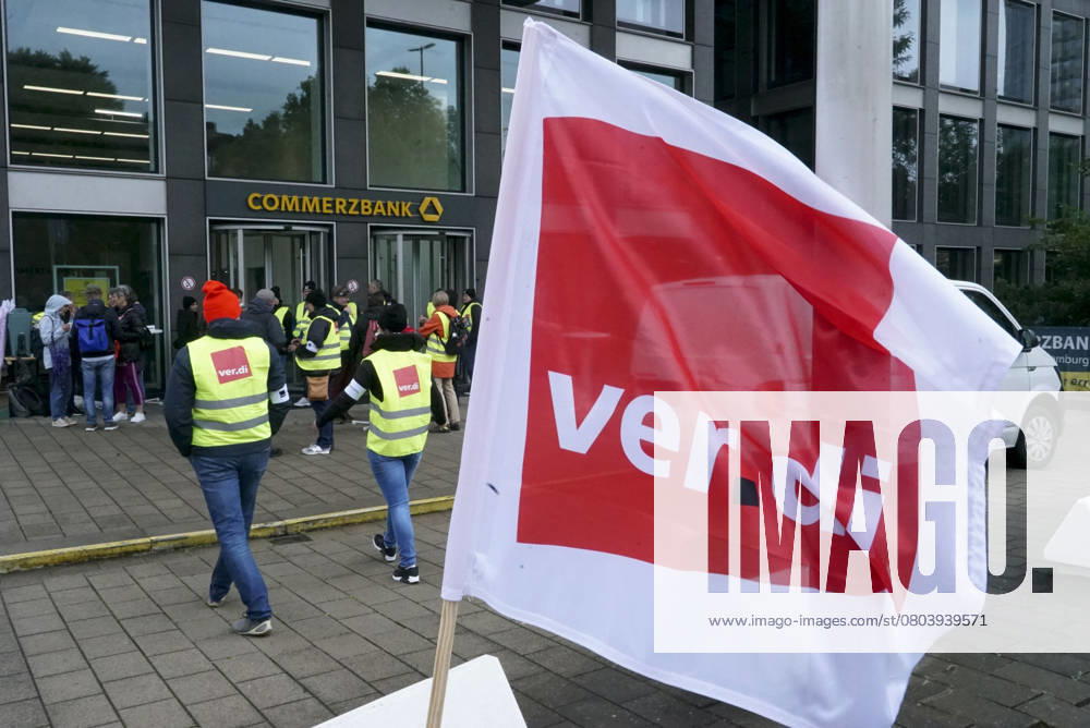 Hamburg 02 07 2024 Strike Bank Ange agency Banker strike for more Salary several
