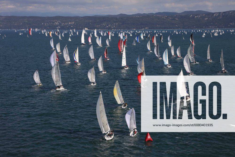 Foto IPP Nini Trieste 08 10 2017 regata velica internazionale La Barcolana A view of the sail boats taking part in the 49nd edition of the traditional Barcolana regatta in the gulf of Trieste, north-eastern Italy, Sunday, Oct. 8, 2017. 0
