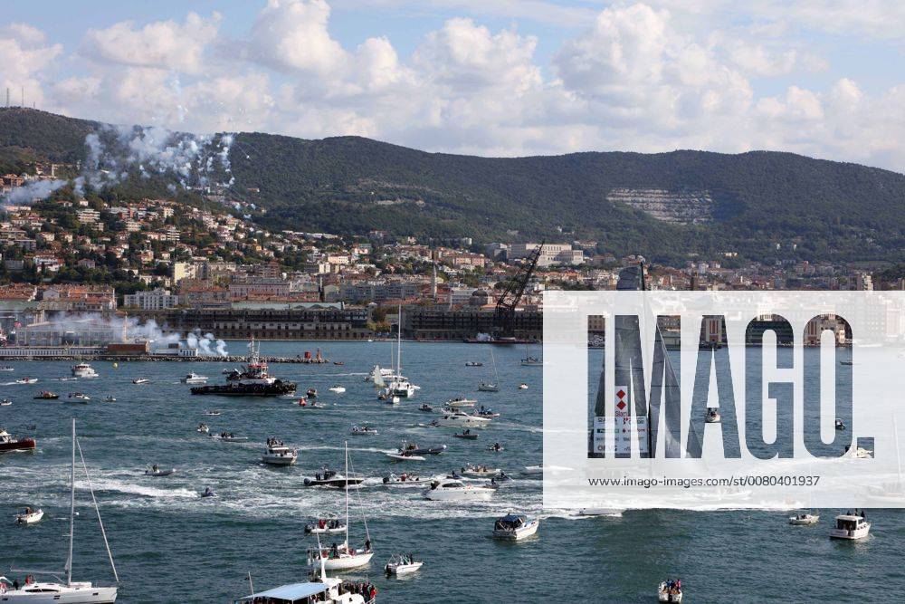 Foto IPP Nini Trieste 08 10 2017 regata velica internazionale La Barcolana A view of the sail boats taking part in the 49nd edition of the traditional Barcolana regatta in the gulf of Trieste, north-eastern Italy, Sunday, Oct. 8, 2017. 0