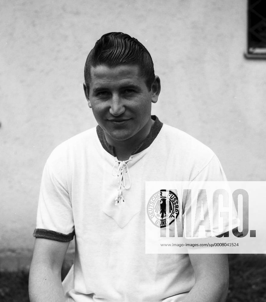 Helmut Rahn (GER) 1957 o0 Aufnahmedatum geschätzt Nationalteam DFB BR BRD Porträt