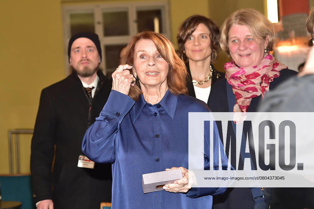 DAFFNE Award Ceremony 2025 Berlin Senta Berger arrives for the 12th time DAfFNE German Academy for Television, an honorary award for an outstanding lifetime achievement at the 75th Berlinale in Berlin, on 21 02 2025 Photopress Mueller