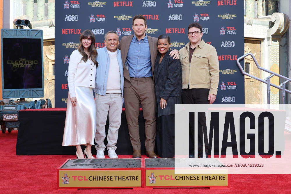 Alison Brie, Joe Russo, Chris Pratt, Yvette Nicole Brown, Anthony Russo at a ceremony honoring Anthony Russo and Joe Russo with hand and foot prints at the TCL Chinese Theatre IMAX. Los Angeles USA - ZUMAg107 20250221_zep_g107_003