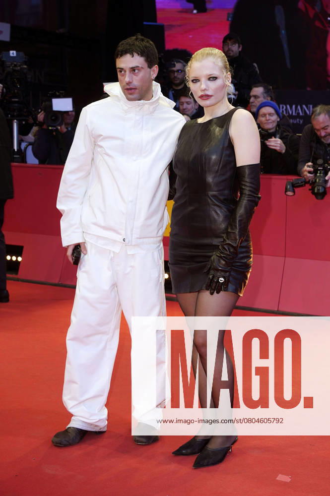 Aaron Altaras and Luisa Celine Gaffron at the Closing Ceremony with Award Ceremony at the Berlinale 2025 75 Berlin International Film Festival in the Berlinale Palast Berlin, 22 02 2025 Foto:xT.xBartillax xFuturexImagex closing_berlinale_5215