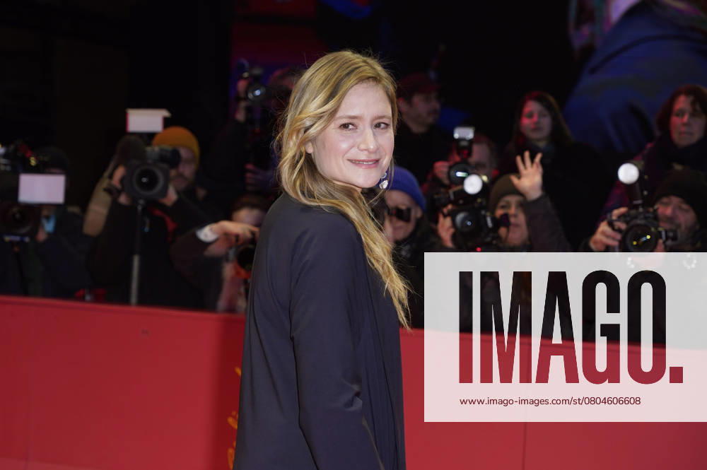 Julia Jentsch at the Closing Ceremony with Award Ceremony at the Berlinale 2025 75 Berlin International Film Festival in the Berlinale Palast Berlin, 22 02 2025 Foto:xT.xBartillax xFuturexImagex closing_berlinale_5229